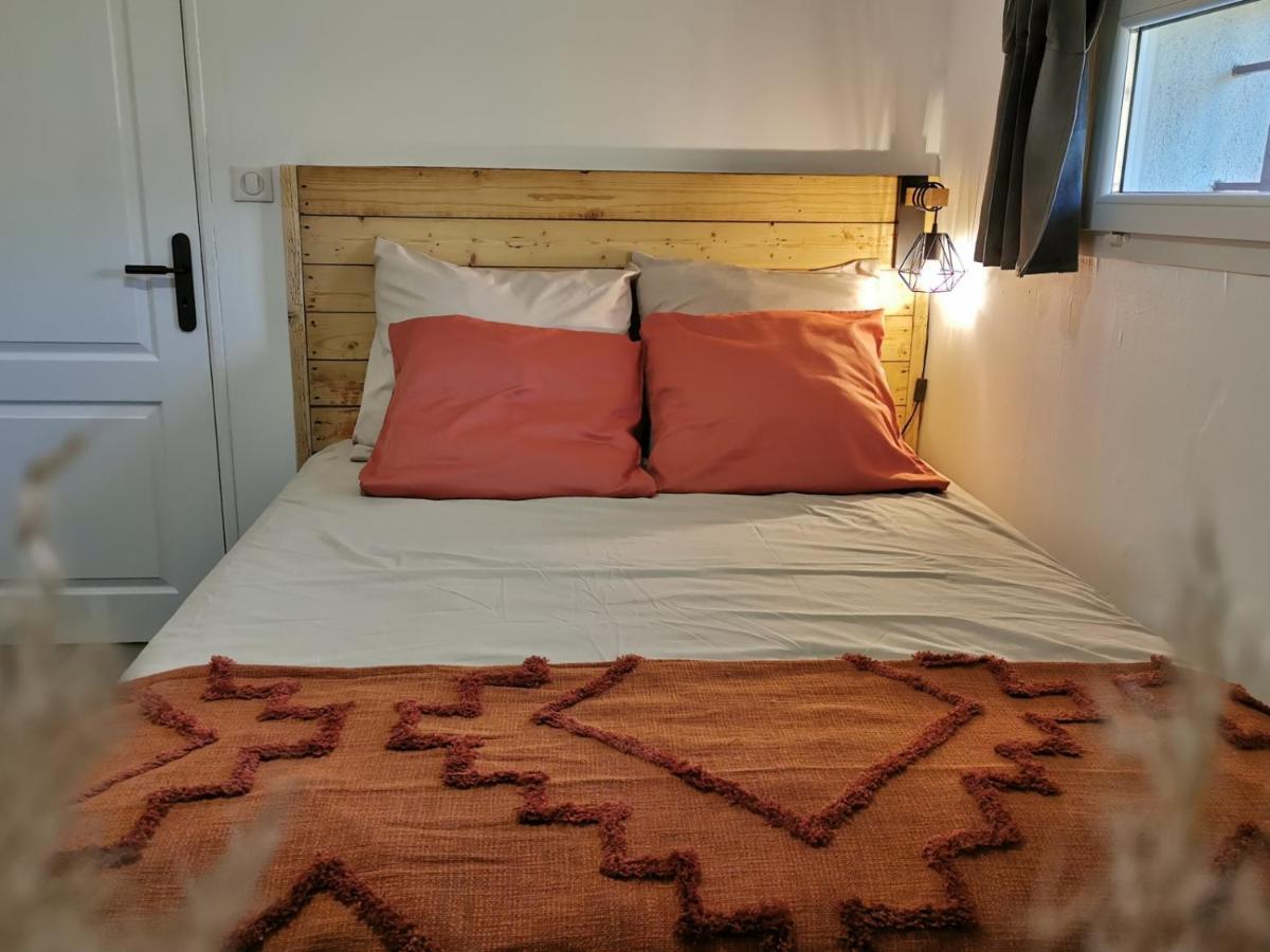 Maison De Vacances L'Hote Champetre Campagne Arlesienne ภายนอก รูปภาพ